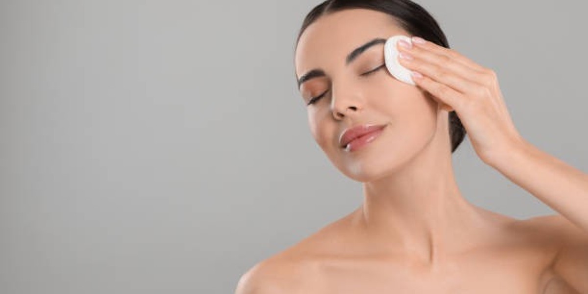 Skin Booster for Mature Skin: Improving Hydration and Skin Quality